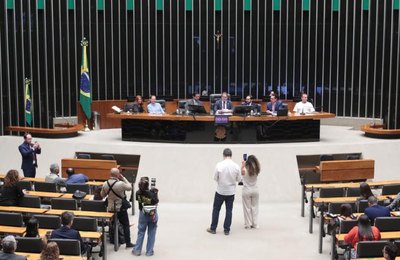 Água entra no centro do debate na Câmara com participação do MIDR