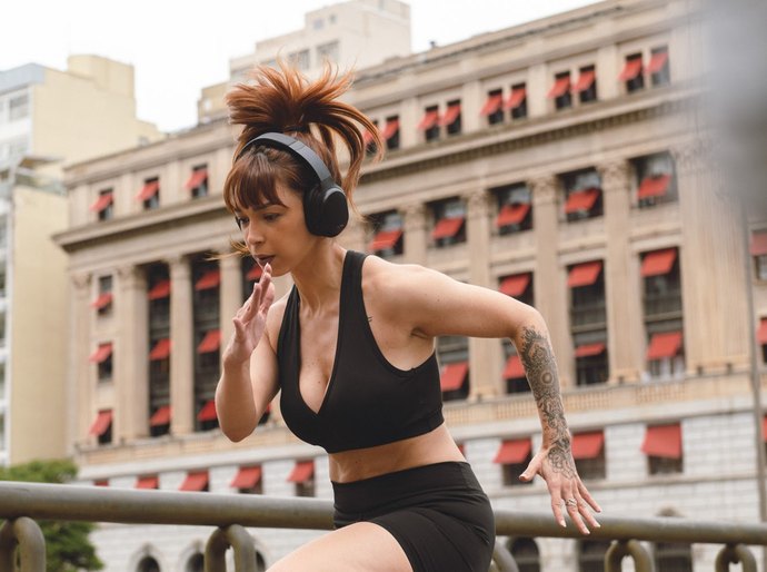 Lity Vai correr a última prova do ano? Saiba o fone ideal para cada perfil de corredor