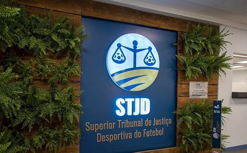 São Paulo 'acata' decisão do STJD, mas vê 'crise' na arbitragem e pede revisão das regras