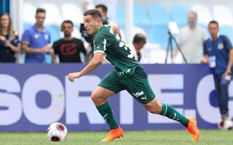 Fabinho celebra 1ª partida como titular no ano e espera sequência no Palmeiras