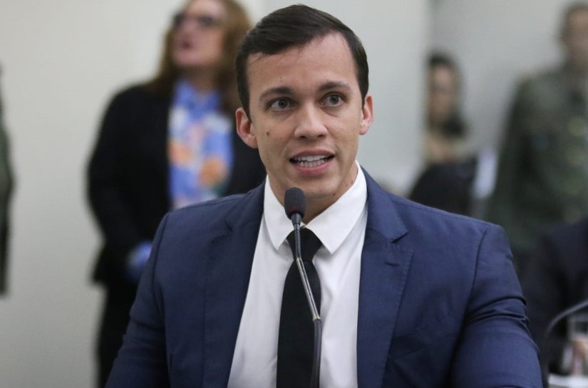 Delegado Leonam cobra aplicação da tarifa social em São Miguel dos Milagres