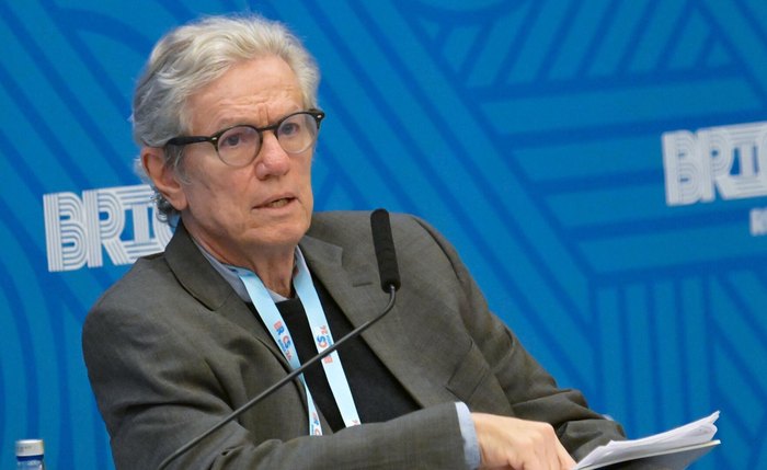 'Dilma colocou o NBD em evidência', diz ex-vice-presidente do banco do BRICS 'Dilma colocou o NBD em evidência', diz ex-vice-presidente do banco do BRICS