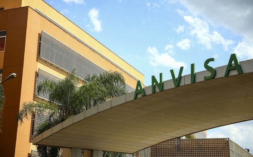 Ômicron: Anvisa pede dados sobre vacinas já autorizadas no país