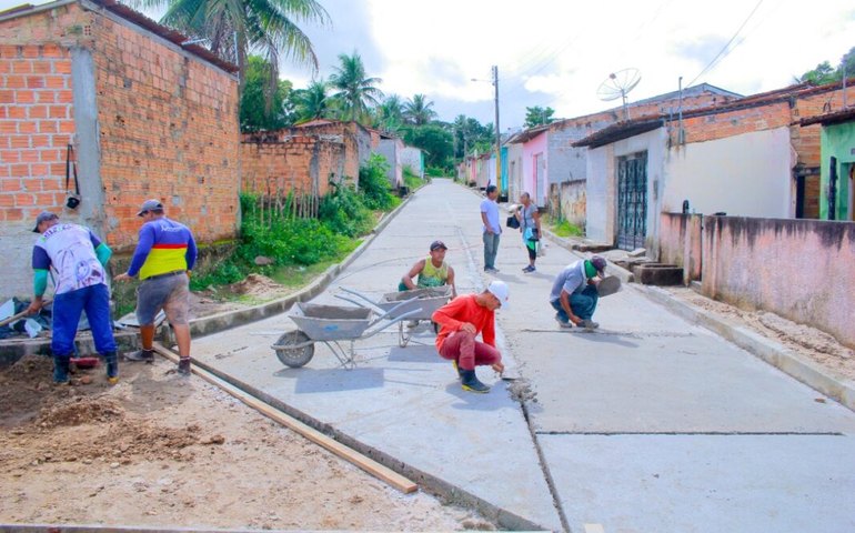 Prefeitura de Penedo investe em mobilidade urbana nas comunidades Castro Alves e VilaPrimavera