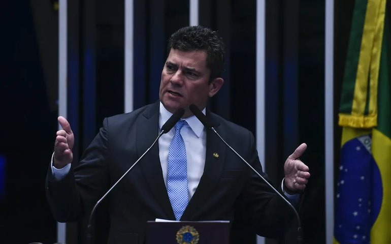 Moro promete projeto de lei para punir quem planeja atentados contra autoridades