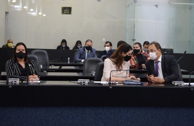ALE derruba veto e vagas para jovens aprendizes podem alcançar quase sete mil em Alagoas
