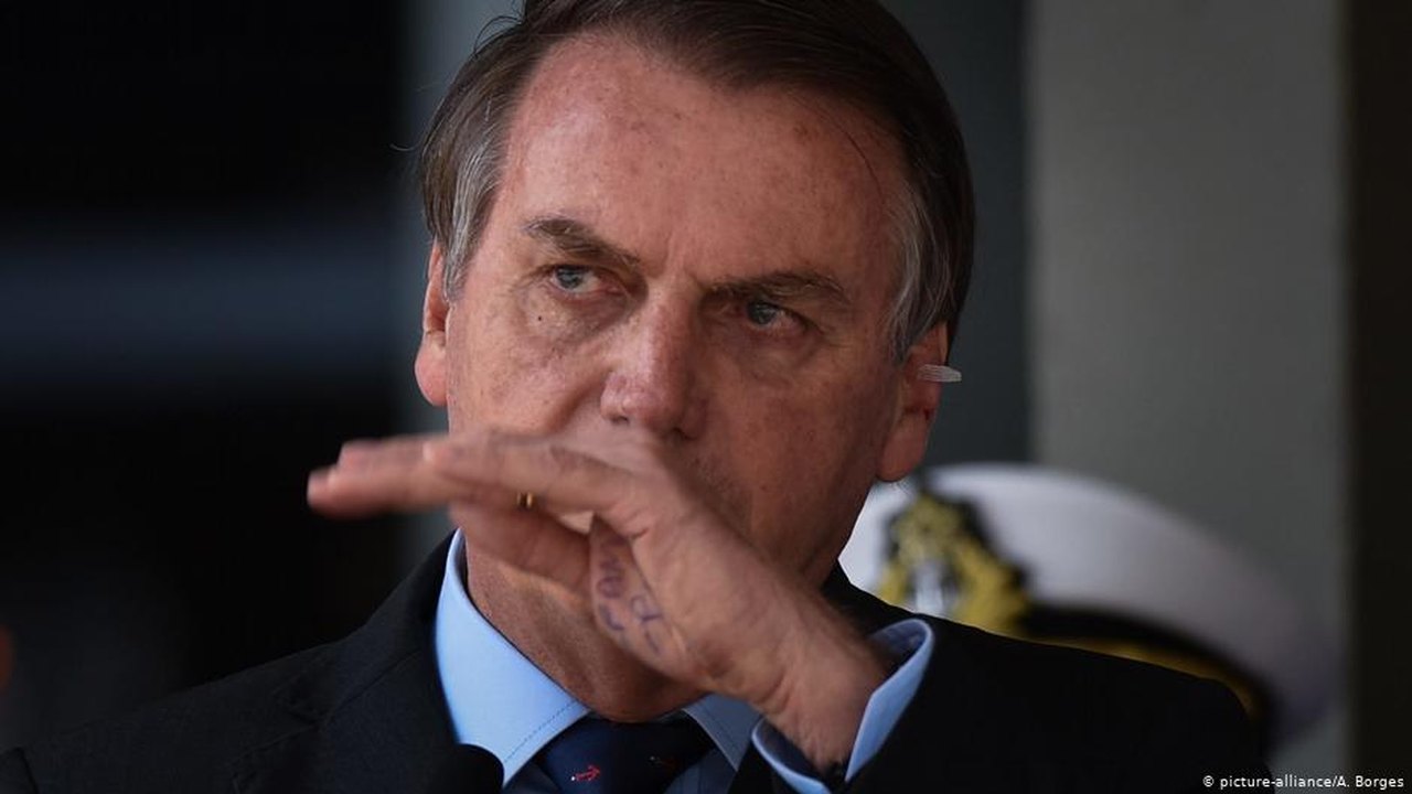 MP de Bolsonaro permite suspender contrato de trabalho por 4 meses