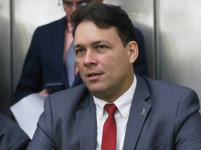 ALE aprova em 1º turno projeto de criação do programa 'Escola Mais Segura'