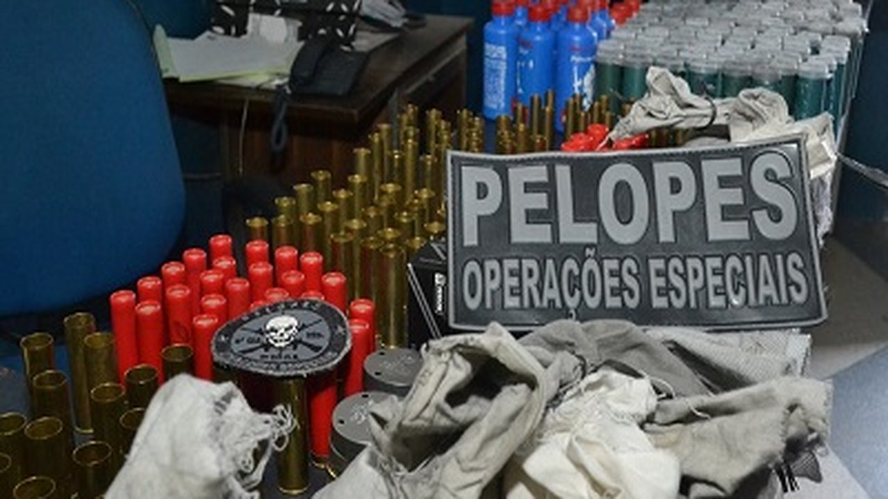 PM prende idoso comercializando munições em feira livre