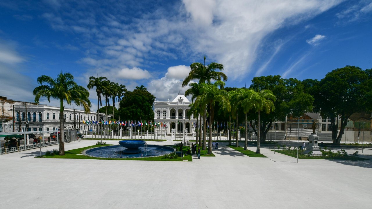 Governador inaugura revitalização da Praça Marechal Floriano nesta quinta (5)
