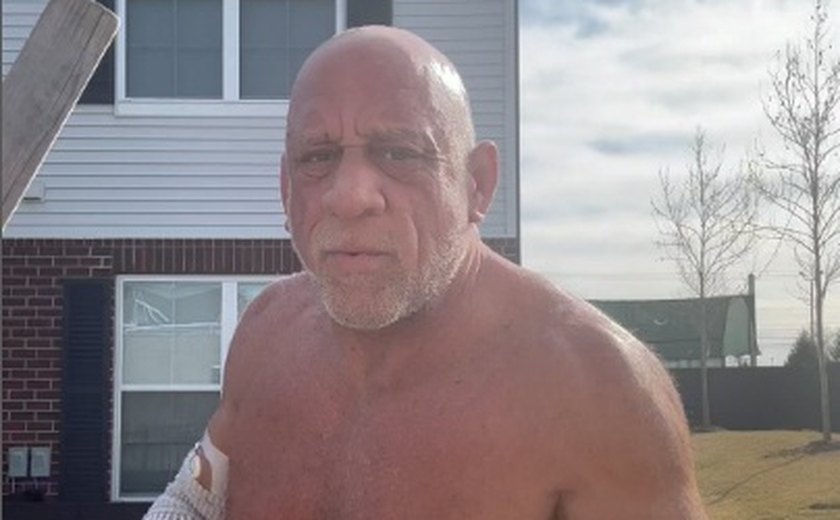 'Tive que fazer uma escolha', diz ex-lutador Mark Coleman em hospital após enfrentar incêndio para socorrer os pais 