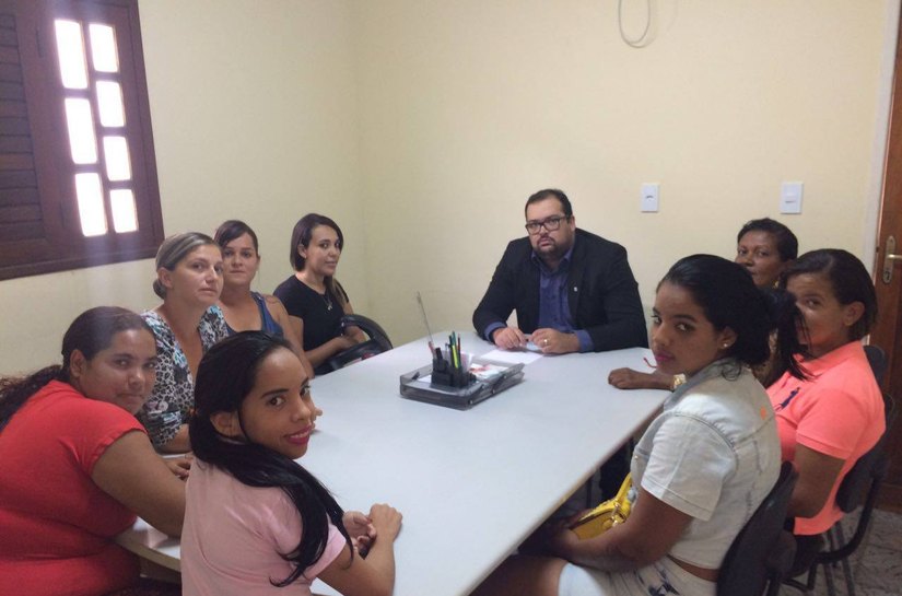 Mulheres de detentos se reúnem com presidente da OAB de Arapiraca