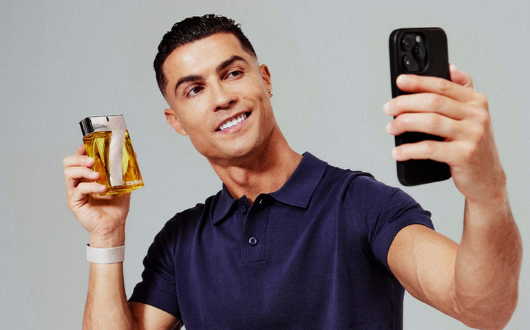 Cristiano Ronaldo registra selfie com Elon Musk em jantar na Casa Branca e é homenageado por Trump