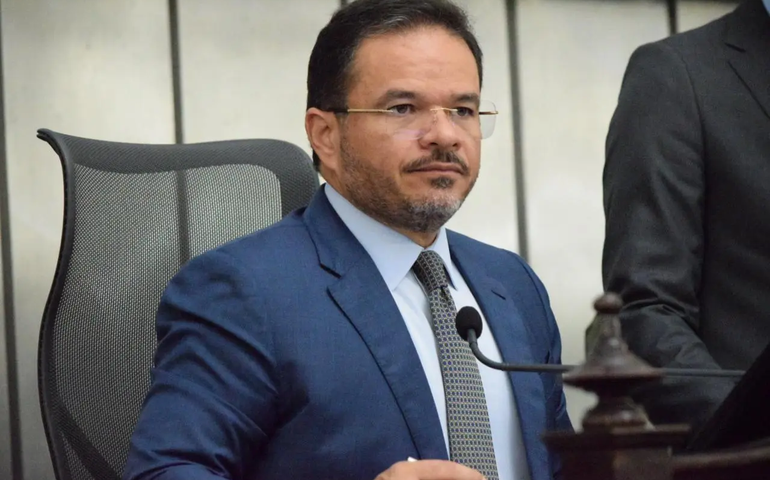 De 2023 para 2024:  “Toda unanimidade é burra”. E na Casa de Tavares Bastos?