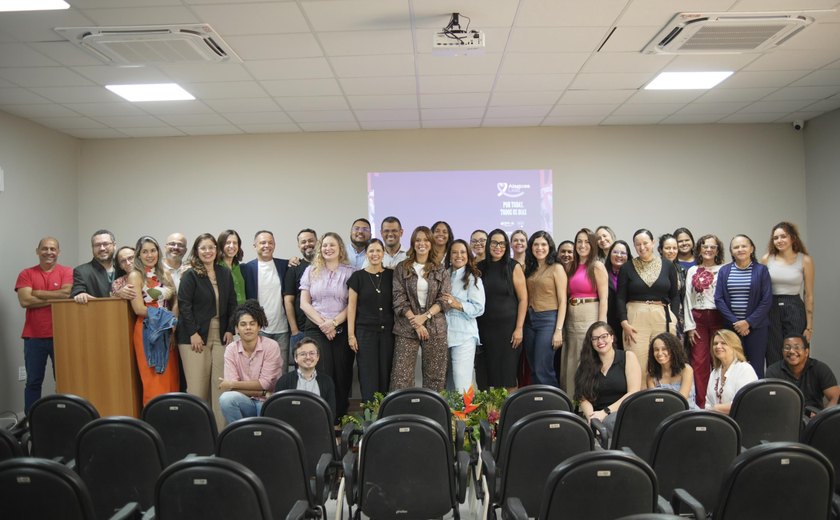 Fapeal integra colaboradores em momento dedicado ao Agosto Lilás