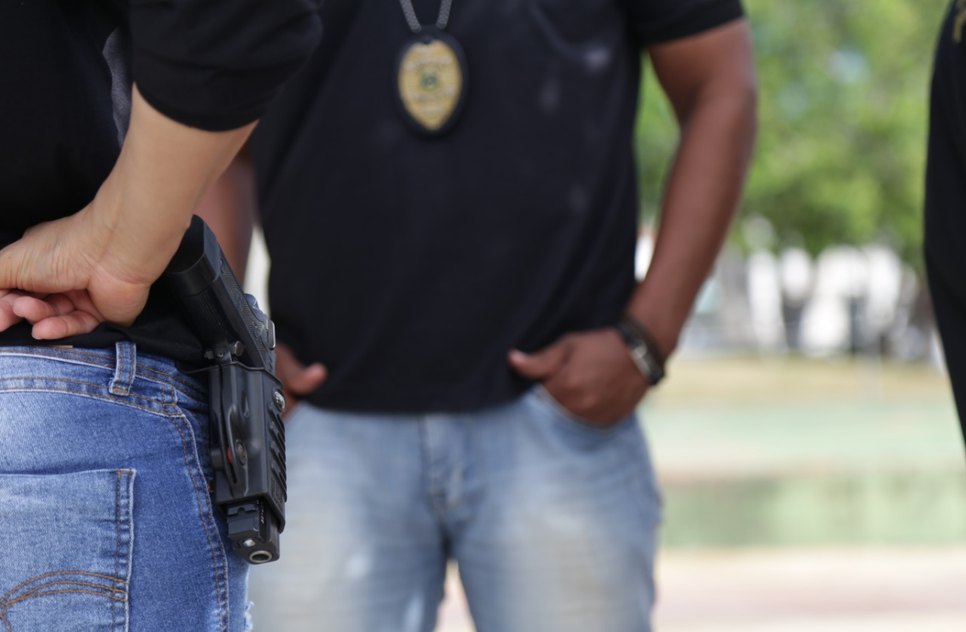 POLÍCIA 