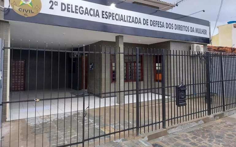 Homem é preso pela PCAL por stalking e por descumprir medida protetiva contra ex-companheira