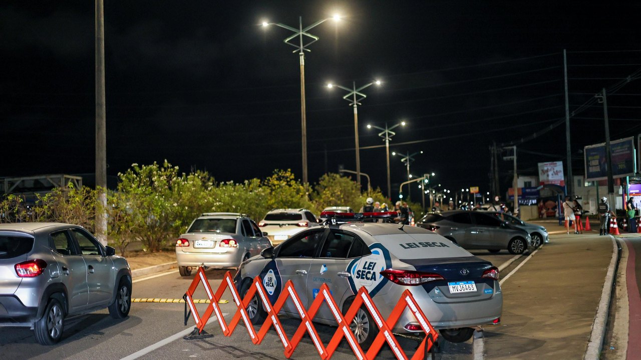 Operação Lei Seca prende suspeitos de roubo de celular em Maceió
