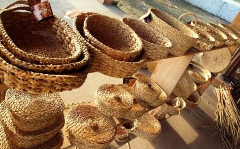 Grife carioca firma nova parceria com artesãos de Feliz Deserto