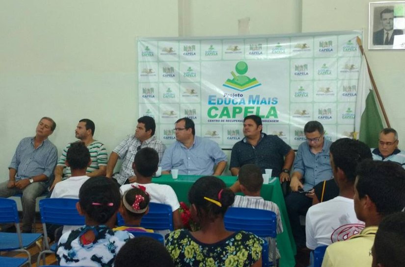 Prefeito Eustaquinho Moreira descreve a importância do Projeto Educa Mais Capela