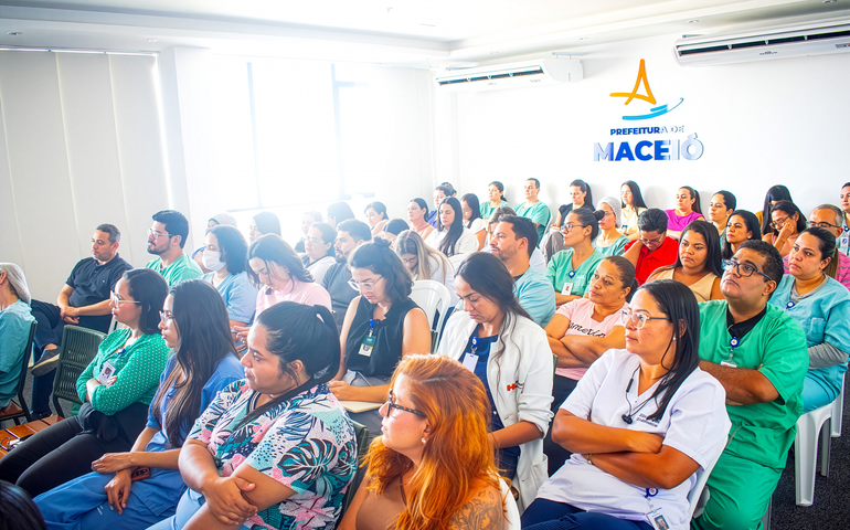 Equipe do Hospital da Cidade recebe nova formação com especialistas do Albert Einstein
