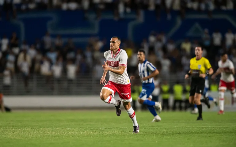 Em busca do quinto título estadual, Pedro Castro celebra final e projeta duelos do CRB com o ASA