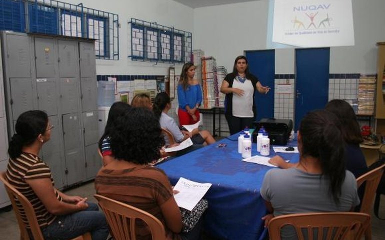 Professores da rede estadual são orientados sobre cuidados com a saúde vocal