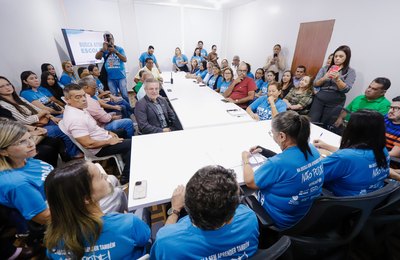 Prefeita Tia Júlia institui Política Municipal de Busca Ativa Escolar e assina ordens de serviço para a manutenção de creches