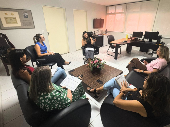 Nathálya Ataíde faz primeira reunião como Coordenadora de Projetos Especiais da Esmal