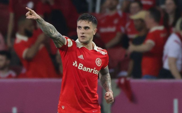 Internacional se recupera ao vencer o Fluminense por 3 a 0 no Beira-Rio