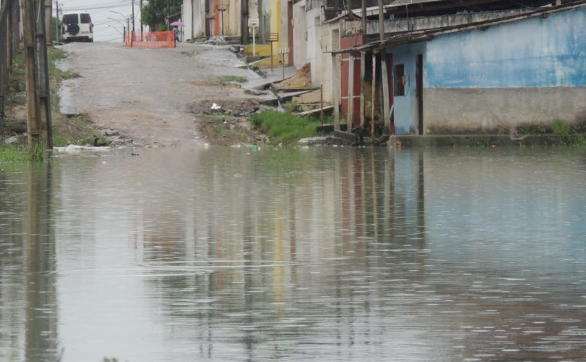 Thais Canuto expõe problemas do Pilar após chuvas e cobra solução de Prefeitura