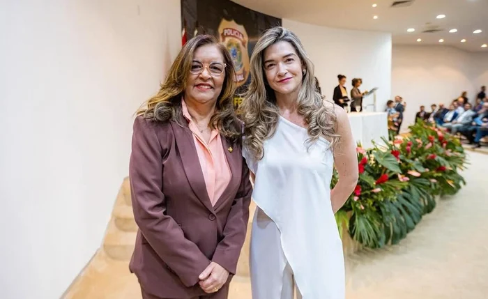 Eudócia Caldas e Bruna Rizzato em cerimônia