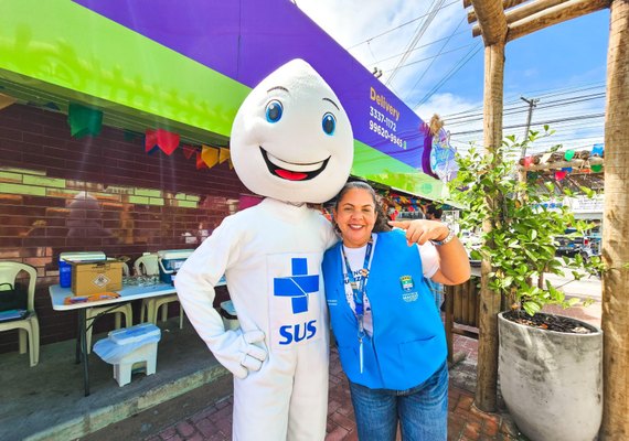 Vacinação porta a porta em Maceió já imunizou mais de 5 mil contra a gripe