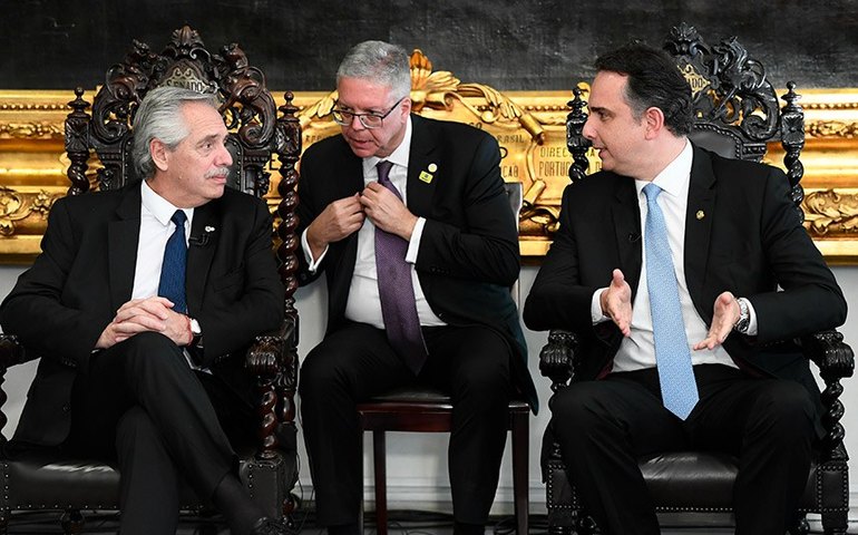 Em visita de Alberto Fernández, Pacheco manifesta apoio para ajuda à Argentina