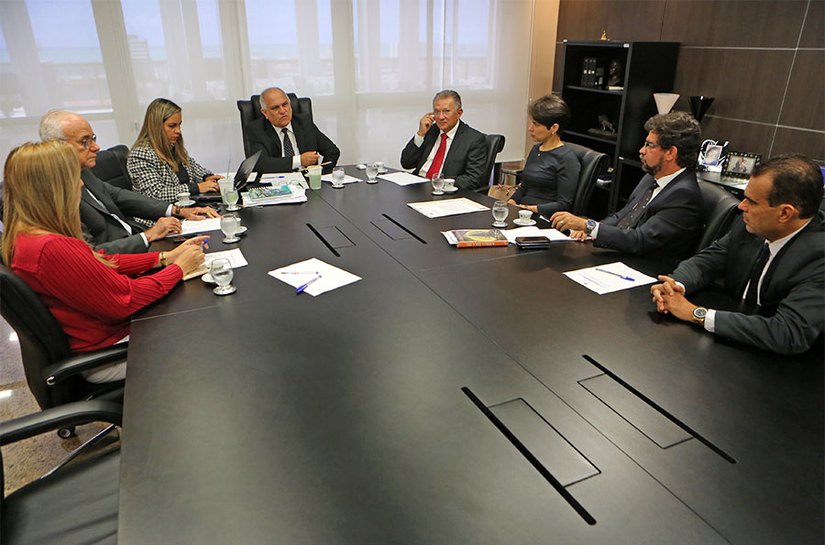 Tribunal de Justiça e Unit discutem ações em parceria para 2017