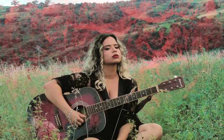 Suzi Mariana promove sessão acústica em Água Branca no Dia da Mulher