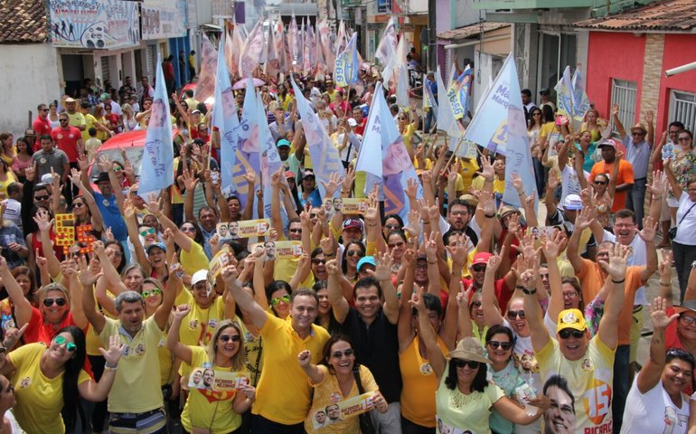 Caminhada: Moradores do bairro Brasília declaram voto a Nezinho