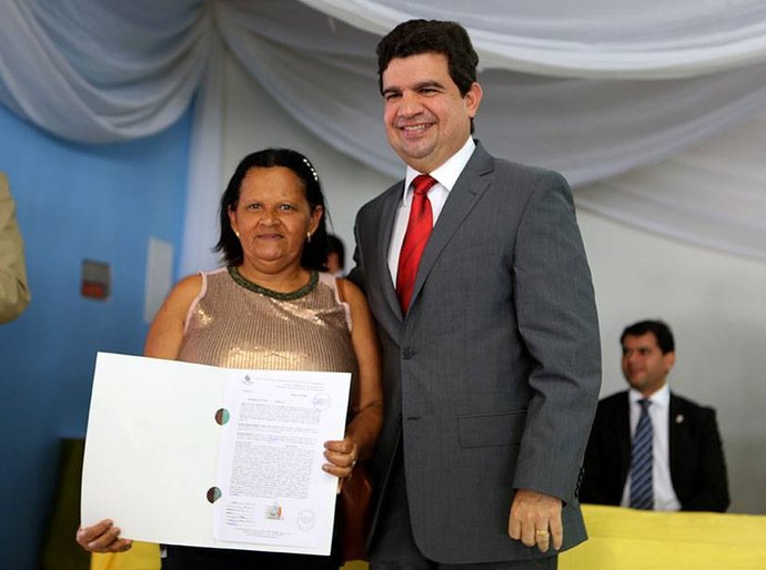 Judiciário de AL regulariza mais 580 imóveis em Cacimbinhas e Mata Grande