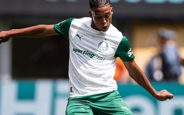 Palmeiras se desfaz de 6º jogador pós-Mundial, pode ter novas saídas e busca reposições