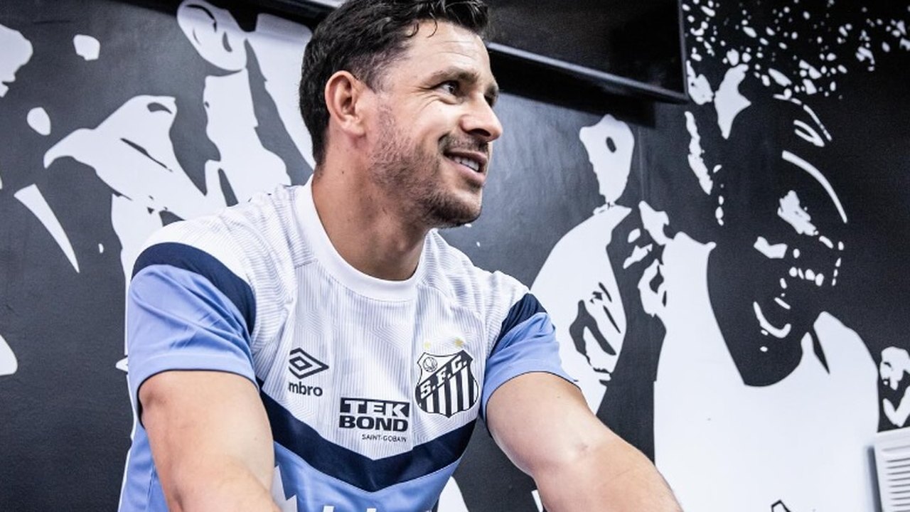 Giuliano agradece Corinthians e exalta chegada ao Santos: 'Sou um cara movido a desafios'