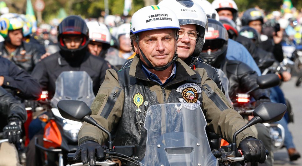 Após desembarcar em Sergipe, Presidente Jair Bolsonaro será recepcionado por motociata / Foto: Foto: Alan Santos/PR
