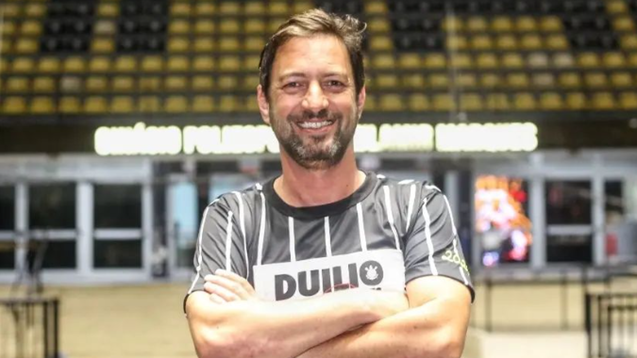 Duilio equipara gestão do Corinthians às de Palmeiras e Flamengo: 'Só perdemos em títulos'