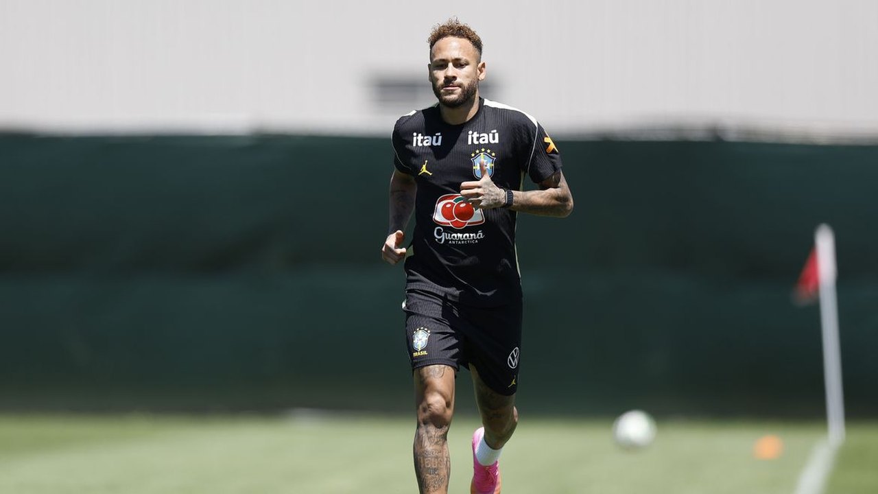 Neymar volta a treinar com a Seleção a dois dias do jogo contra o Haiti
