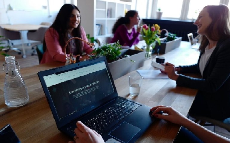 Em março você tem um compromisso com a sua carreira! Young Women Summit 2023