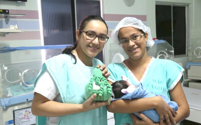 Hospital Regional implanta terapia dos &#8220;polvinhos de crochê” para bebês prematuros
