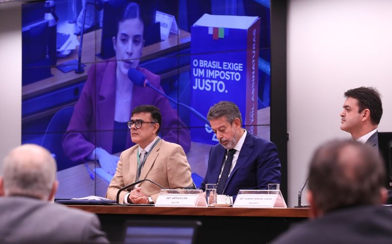 Comissão da Câmara aprova isenção do IR para quem ganha até R$ 5 mil