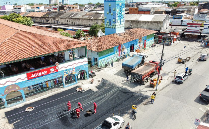 Prefeitura recupera vias em bairros das partes alta e baixa de Maceió