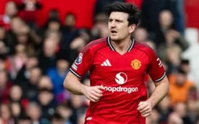 Policiais gregos criticam Harry Maguire por falta de desculpas após condenação