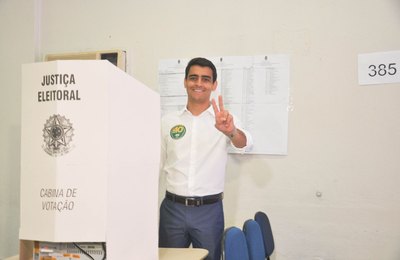 JHC vota e prever surpresas nas urnas