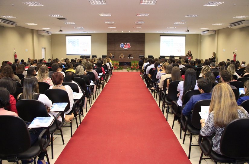 Conferência Estadual da Mulher Advogada inicia com palestras sobre valorização da mulher e violência